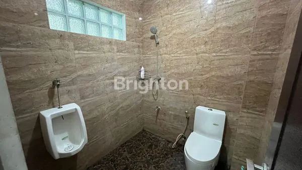 image RUKO EX KANTOR 3 LANTAI, LT 181 M² LB 250 M², SHM (8)