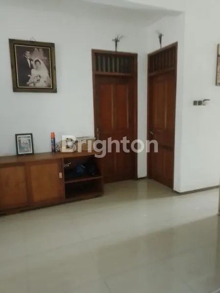 image STRATEGIS SIMPANG DARMO PERMAI (2)