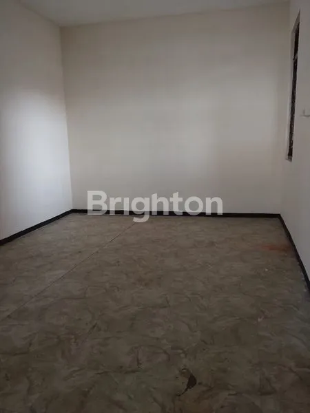 image DIJUAL RUMAH 2 LANTAI TIDAR MALANG (6)