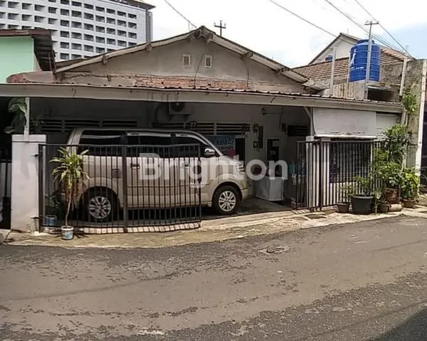 image RUMAH DIJUAL DI MENTENG DALAM, JAKARTA SELATAN LT/ LB: 380 M2/ 200 M2 (1)