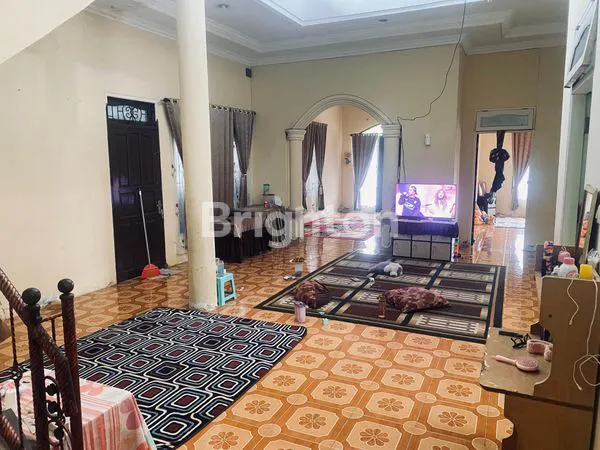 image RUMAH MEWAH TINGKAT 2 STRATEGIS , DEKAT PERUM PESONA MAHAKAM (4)