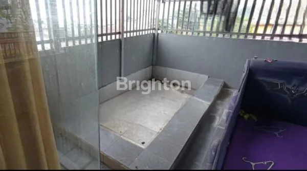 image RUMAH DUA LANTAI MEGAH DI CIPANAS (8)