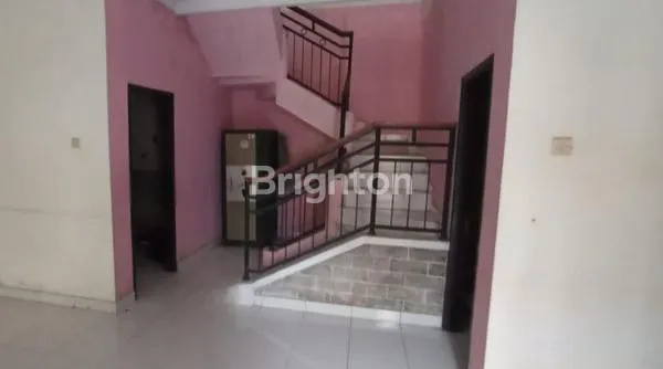 image RUMAH DUA LANTAI MEGAH DI CIPANAS (6)