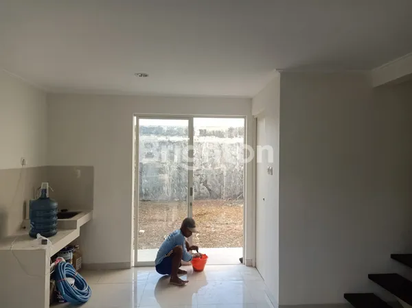 image RUMAH BARU GRESS DI PURI SURYA JAYA SIDOARJO (7)