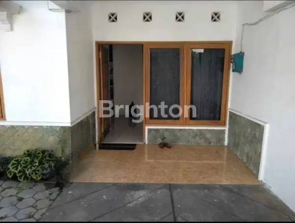 image RUMAH LT 108M2 HANYA 3 MENIT KE ALUN ALUN BATU KOTA MALANG (1)