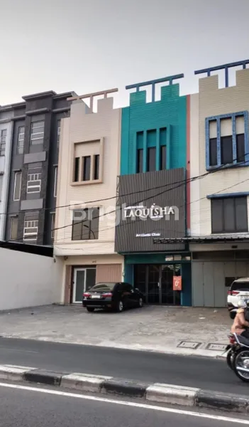 image RUKO 3 LANTAI SIAP HUNI DI POS PENGUMBEN JAKARTA BARAT (1)