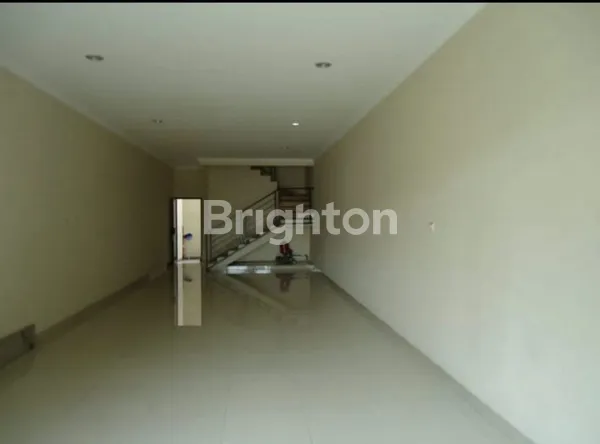 image RUKO 3 LANTAI SIAP HUNI DI POS PENGUMBEN JAKARTA BARAT (2)