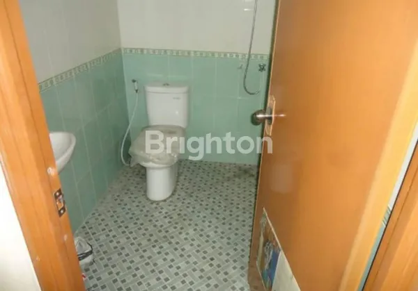 image RUKO 3 LANTAI SIAP HUNI DI POS PENGUMBEN JAKARTA BARAT (7)