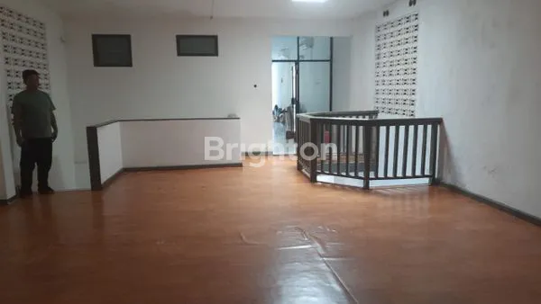 image RUKO 2 LANTAI STRATEGIS DI PURI ANJASMORO, DEKAT BANDARA (3)