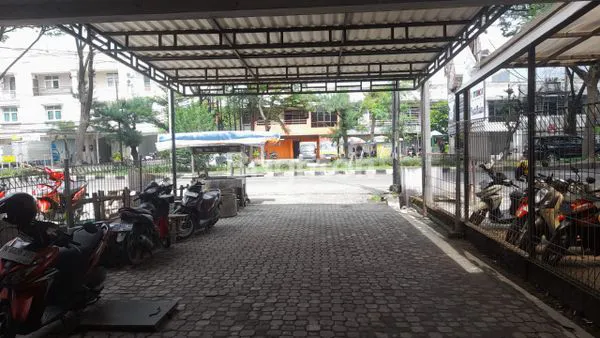 image RUKO 2 LANTAI STRATEGIS DI PURI ANJASMORO, DEKAT BANDARA (1)