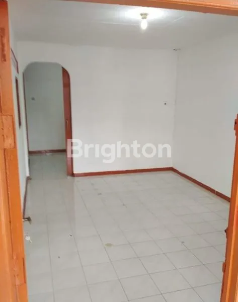 image RUMAH TEBET BARAT SIAP HUNI LOKASI SUPER STRATEGIS SELANGKAH KE PANCORAN DAN TRANSPORTASI UMUM TEBET JAKARTA SELATAN (3)