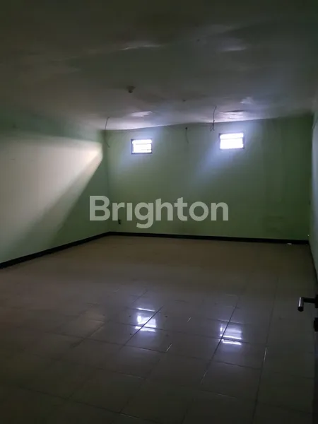 image RUKO DISEWAKAN DI JALAN RAYA JEND. SUDIRMAN BEKASI, LB: 500 M2 (7)