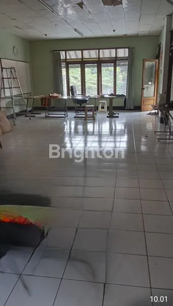 image GEDUNG USAHA TENGAH KOTA MAINROAD DAERAH RAMAI LT205.LM15 (1)