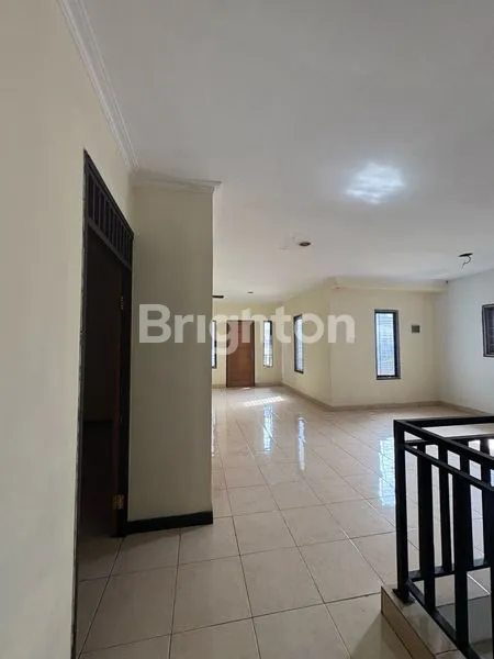 image RUMAH 2 LANTAI TANJUNG DUREN (6)