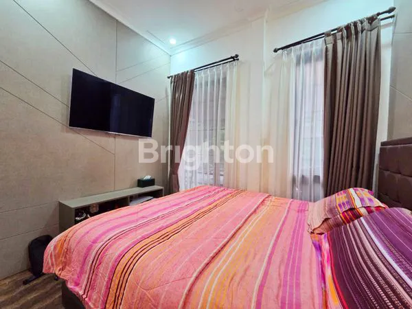 image RUMAH CANTIK 2 LANTAI DI DAAN MOGOT CASAJARDIN JAKARTA BARAT (6)