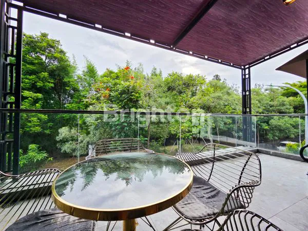 image RUMAH CANTIK 2 LANTAI DI DAAN MOGOT CASAJARDIN JAKARTA BARAT (2)