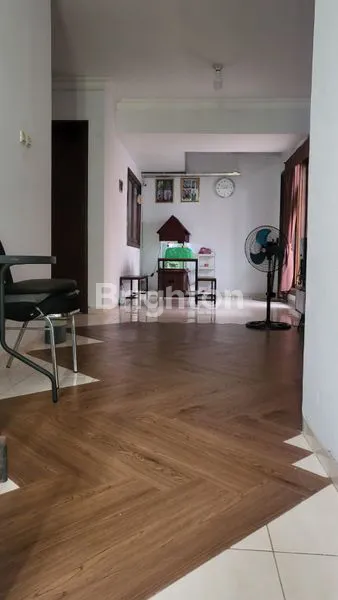 image RUMAH 3 LANTAI DIDAERAH ELIT DITENGAH KOTA SEMARANG (5)