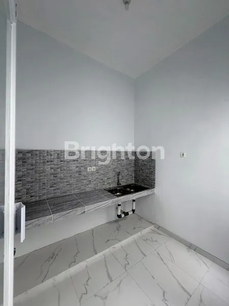 image RUMAH BARU GRESS DI BUKIT PALMA, 4+1 KT, 170M² (7)