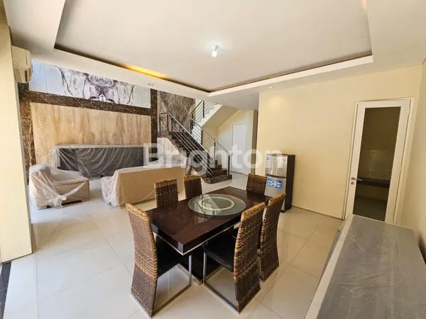 image RUMAH MEWAH 4+2 KT DI ROYAL RESIDENCE, SIAP HUNI (5)