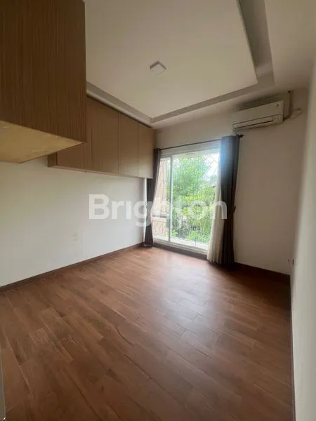 image RUMAH 2 LANTAI SIAP HUNI DI WISMA MAS, SAWANGAN DEPOK (6)