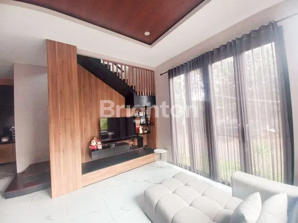 image RUMAH 2 LANTAI HOEK BSD SIAP HUNI STRATEGIS DI NUSA LOKA DEKAT AKSES TOL, PASAR DAN STASIUN (2)