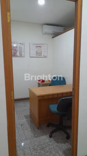 image RUKO 3 LANTAI SIAP PAKAI DI PUSAT BISNIS KOTA SEMARANG (7)