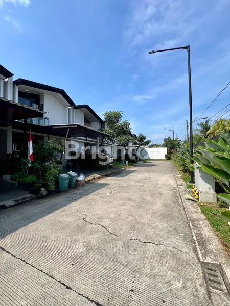 image DIJUAL MURAH RUMAH 2 LT. DI LIPPO KARAWACI (8)