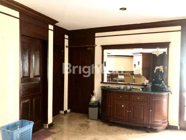 image HUNIAN EKSKLUSIF SHM, LT 425M², SIAP HUNI DI JAKSEL (2)