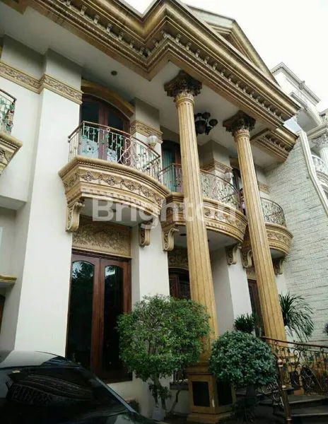 image RUMAH KLASIK GADING KUSUMA KELAPA GADING (1)