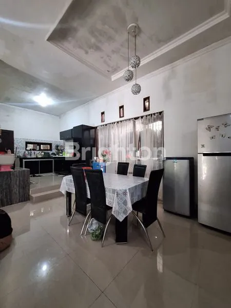 image RUMAH MEWAH KONSEP MINIMALIS DEKAT RUMAH SAKIT HERMINA (5)