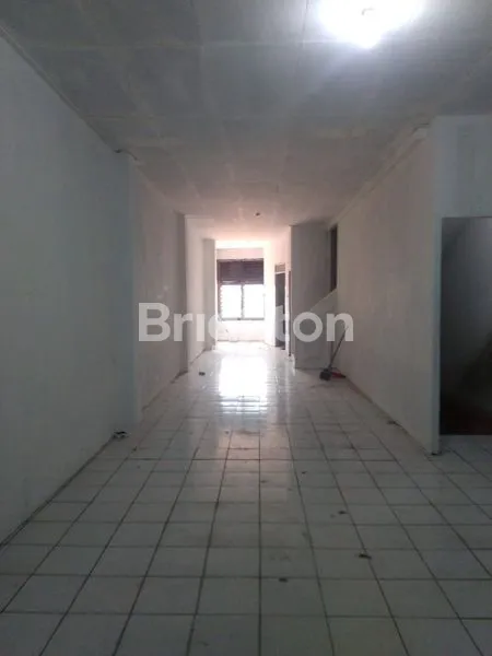 image RUKO 3 LANTAI SIAP USAHA, LOKASI STRATEGIS (6)