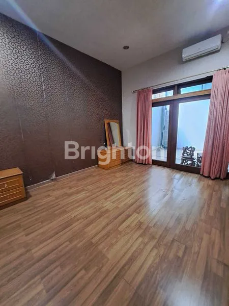 image RUMAH VILLA DAERAH MEDAN BARU (4)