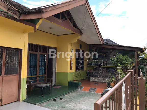 image RUMAH SIAP HUNI DI CEMPAKA UJUNG HARGA 735.000.000 NEGO (2)