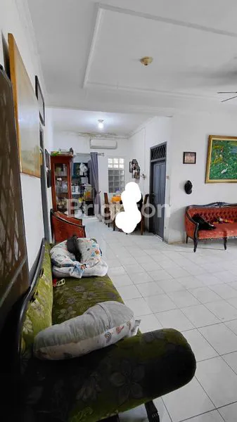 image DIJUAL RUMAH + TEMPAT USAHA PINGGIR JALAN RAYA SAWANGAN DEPOK (4)