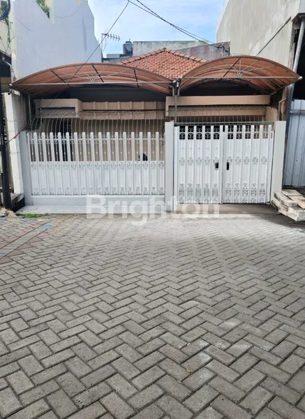image  RUMAH SIMOKERTO SEMI FURNISH ROW 3 MOBIL DEKAT RS SOEWANDI (1)