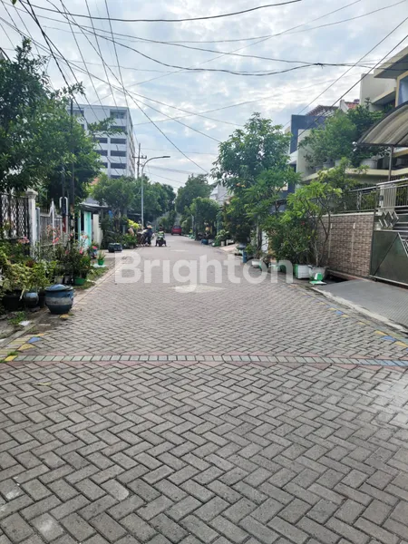 image  RUMAH SIMOKERTO SEMI FURNISH ROW 3 MOBIL DEKAT RS SOEWANDI (2)