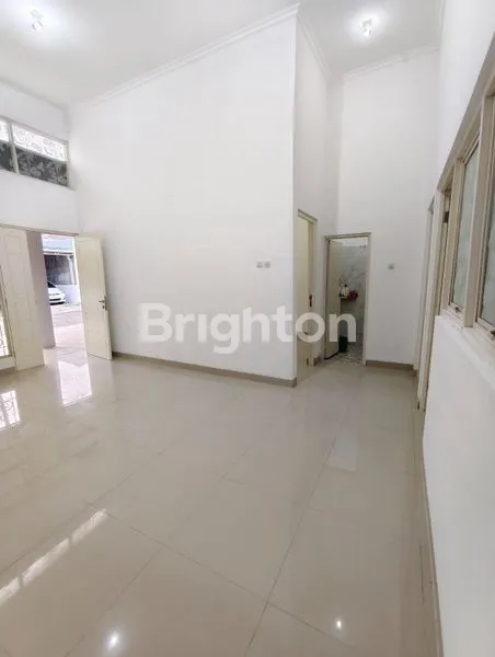 image RUMAH BARU RENOVASI, LT 105M² DI THE TAMAN DHIKA (2)