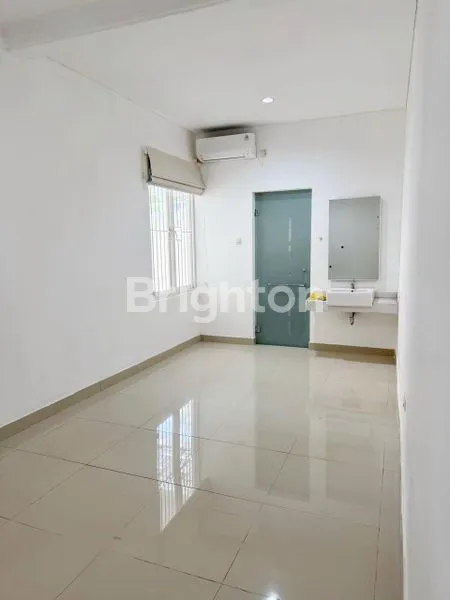 image RUMAH NYAMAN DI GUNUNGANYAR, 3 KT, SIAP HUNI, HARGA MENARIK (4)