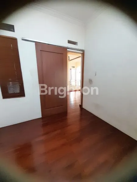 image RUMAH 3 LANTAI DIJUAL DI SEKITAR GERBANG TOL BUAH BATU (6)