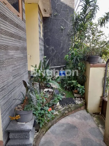 image RUMAH 3 LANTAI DIJUAL DI SEKITAR GERBANG TOL BUAH BATU (2)