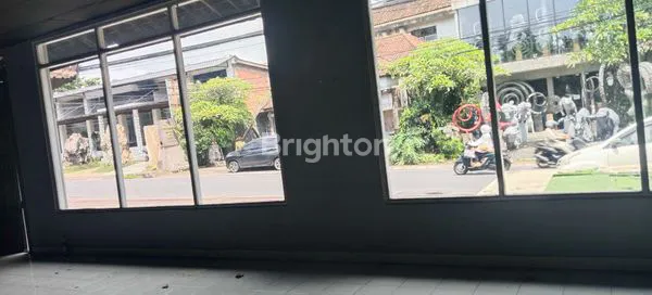 image TANAH DAN BANGUNAN KOMERSOAL STRATEGIS LOKASI UBUD GIANYAR (6)