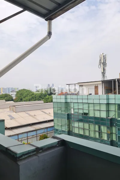 image RUKO 4 LANTAI + ROOFTOP COCOK UNTUK KANTOR, DROPSHIP ATAU BANK DI SUNTER JAKARTA UTARA (6)