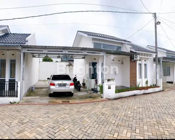 RUMAH SEWA PERUM BRITAIN HOUSE.ALAMANDA (KARTAMA) KOTA PEKANBARU, STRATEGIS DEKAT UIR & BANDARA