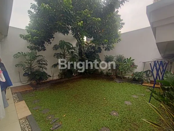 image RUMAH MEWAH DI PERUMAHAN ELIT DI CIBUBUR (8)