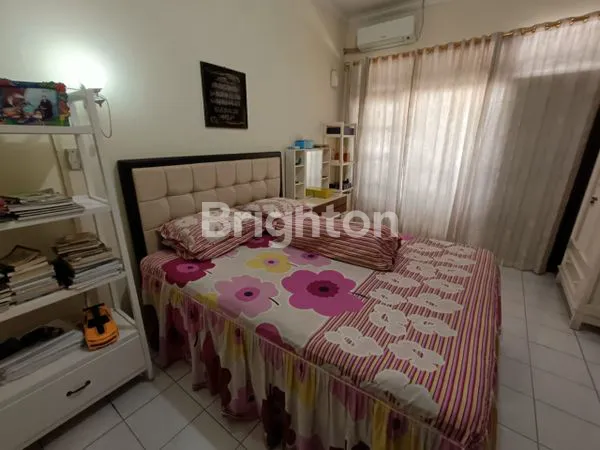 image RUMAH 2 LANTAI POSISI HOOK, STRATEGIS DI SIDOARJO (6)