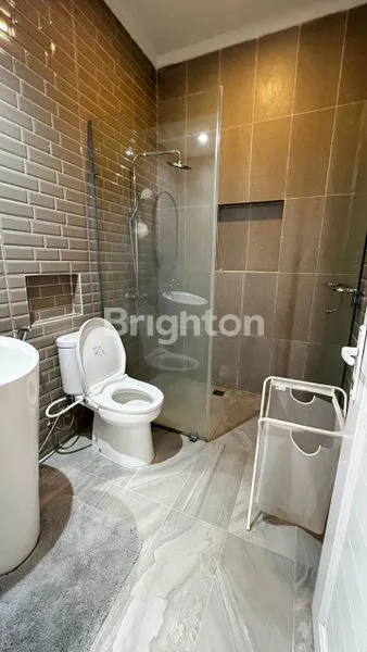 image DIJUAL RUMAH CANTIK BANGUNAN BARU 4 TAHUN DAN BARU SETAHUN FULL RENOVASI, LOKASI PERMATA HIJAU, JAKARTA SELATAN (7)