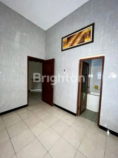 image RUMAH MINIMALIS 2 LANTAI SIAP HUNI DI PONDOK SEDATI ASRI (2)