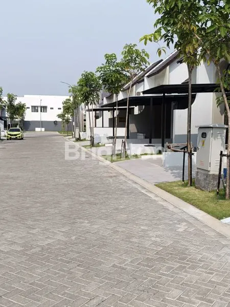 image RUMAH BARU KELUARGA MUDA CITRALAND KEDAMEAN GRESIK (5)