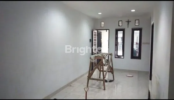 image RUMAH 3 LANTAI DI RAWAMANGUN JAKARTA TIMUR (2)