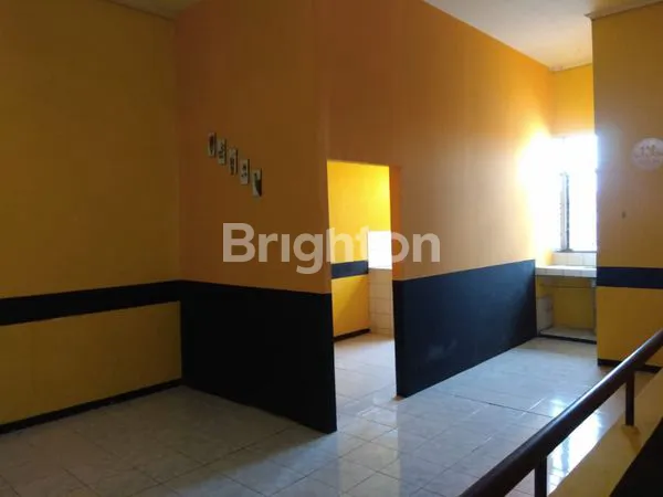 image RUKO SIAP HUNI SANGAT STRATEGIS 2 LT DIJALAN RAYA  TLOGOSARI SEMARANG (6)